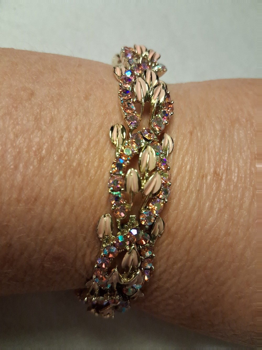 Vintage Coro Pink Floral Crystal Leaf Gold Tone 7" Bracelet - Women